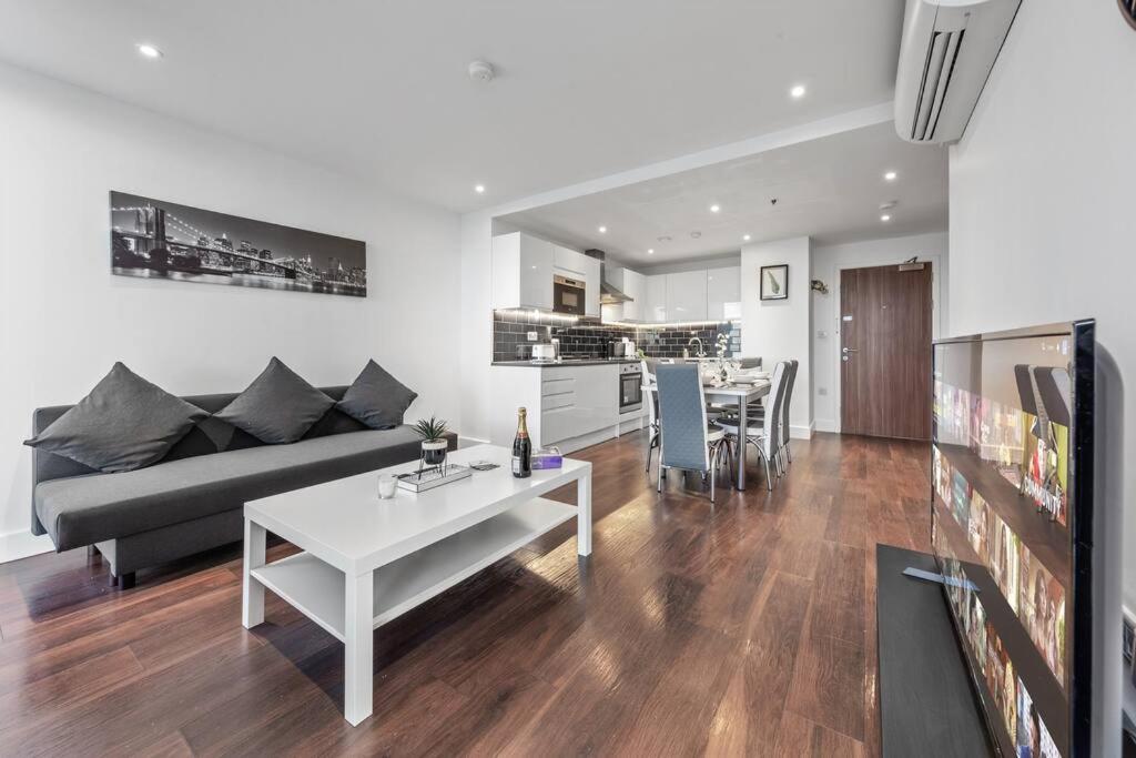 Amazing Britania 1 Bedroom Flat In London Bp40 Exterior foto